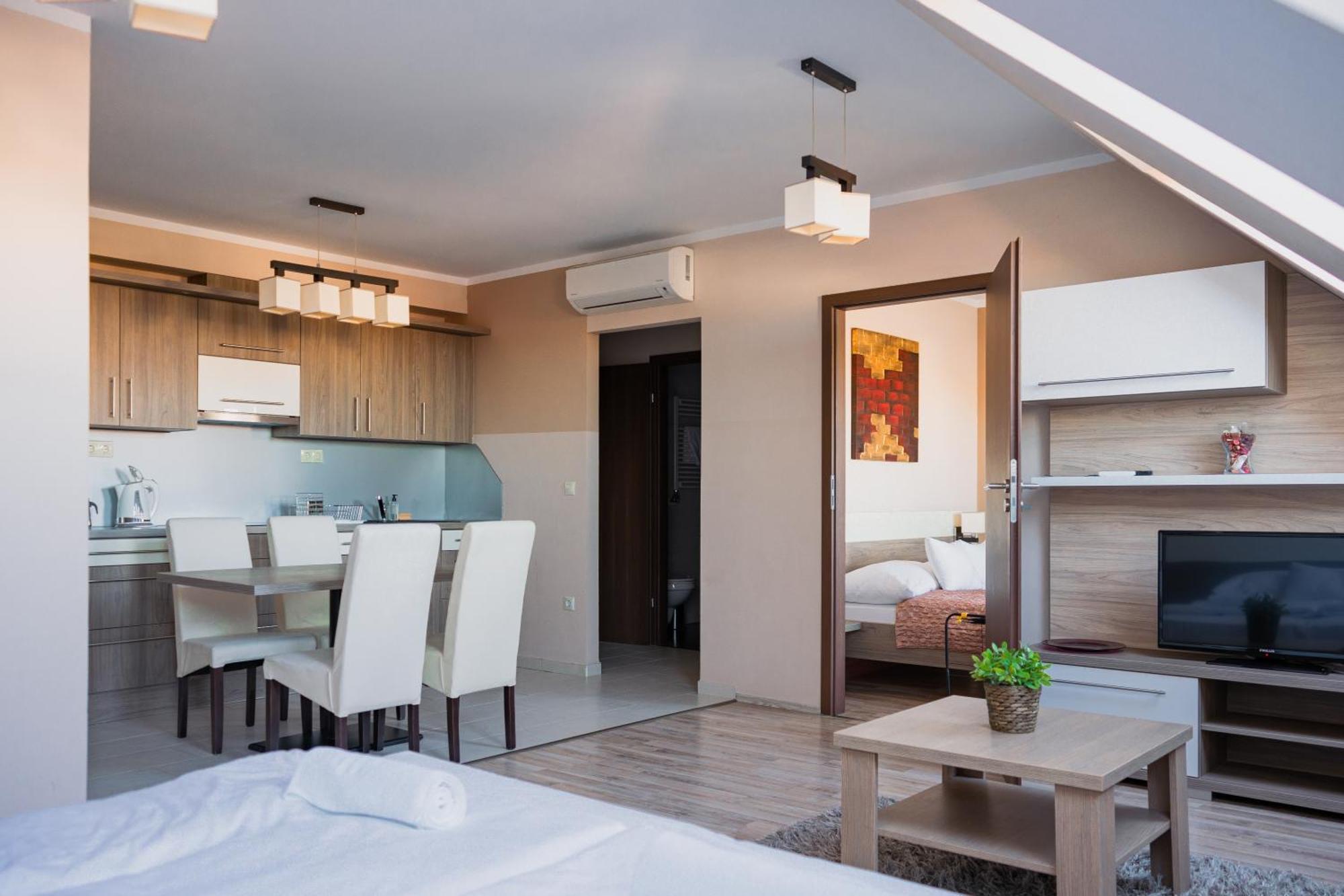 Zafir Apartman ชาร์วาร์ ภายนอก รูปภาพ