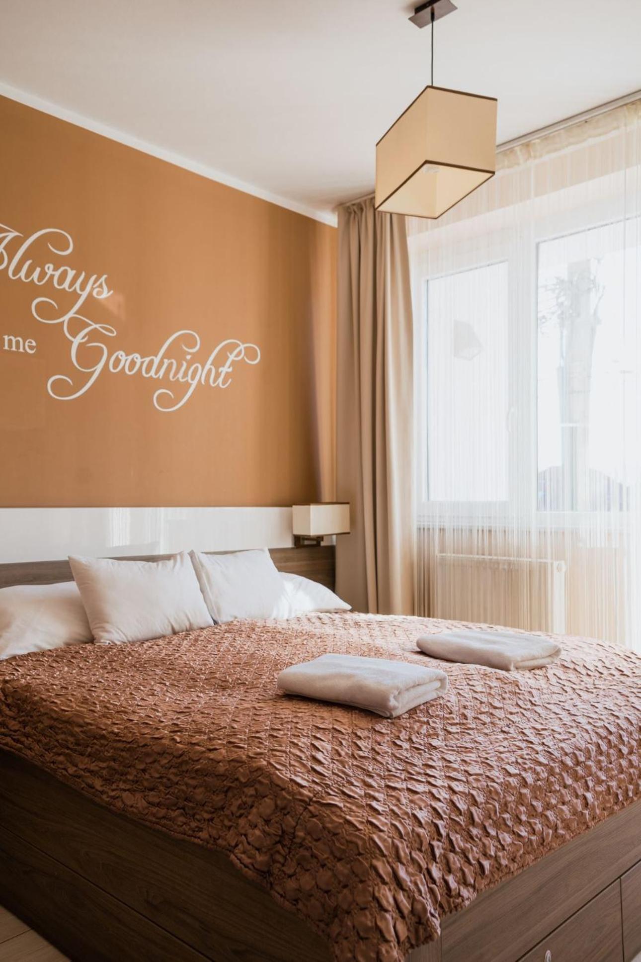 Zafir Apartman ชาร์วาร์ ภายนอก รูปภาพ