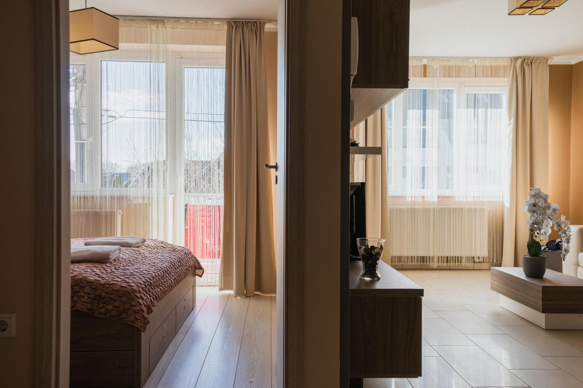 Zafir Apartman ชาร์วาร์ ภายนอก รูปภาพ
