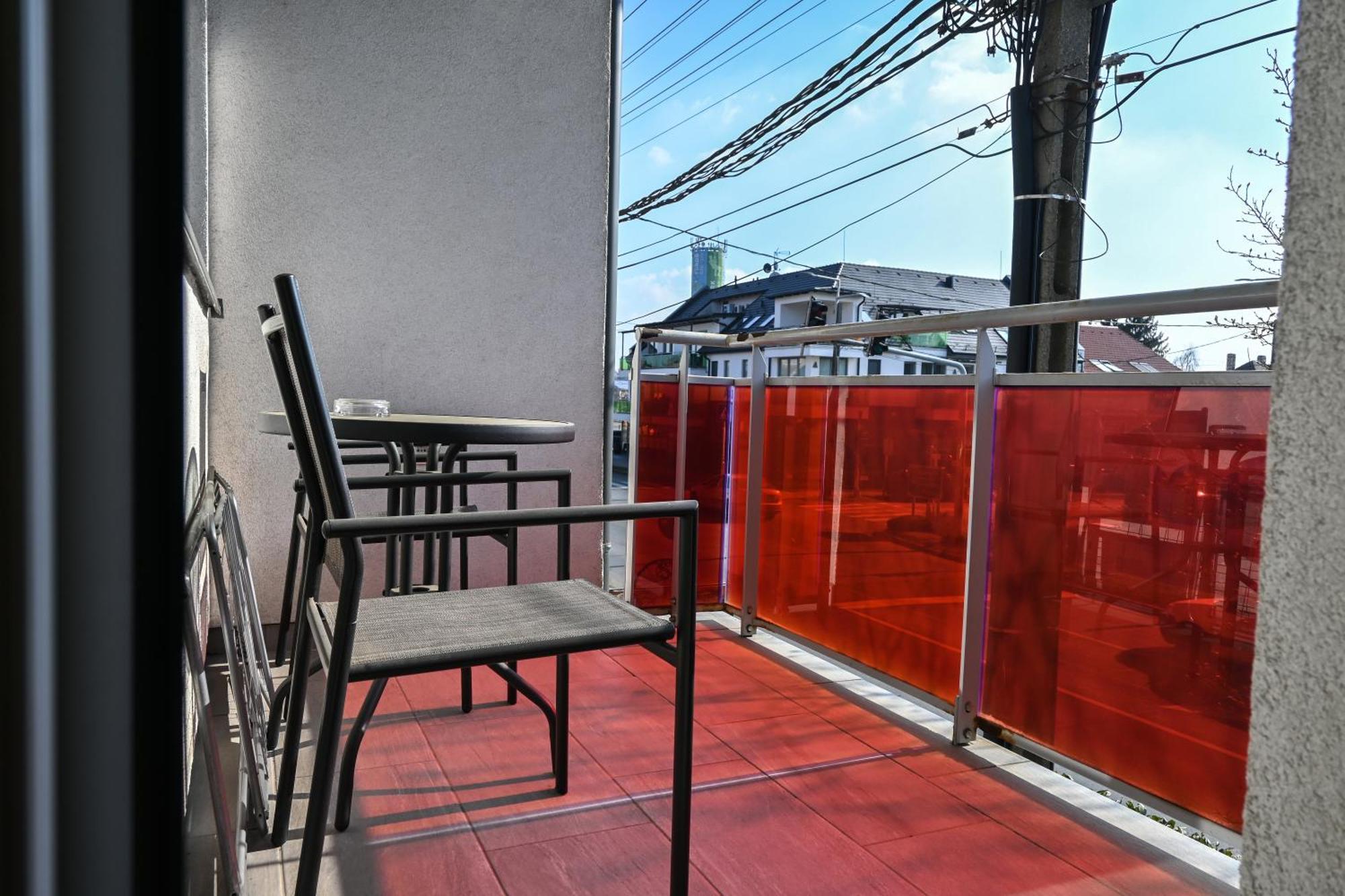 Zafir Apartman ชาร์วาร์ ภายนอก รูปภาพ
