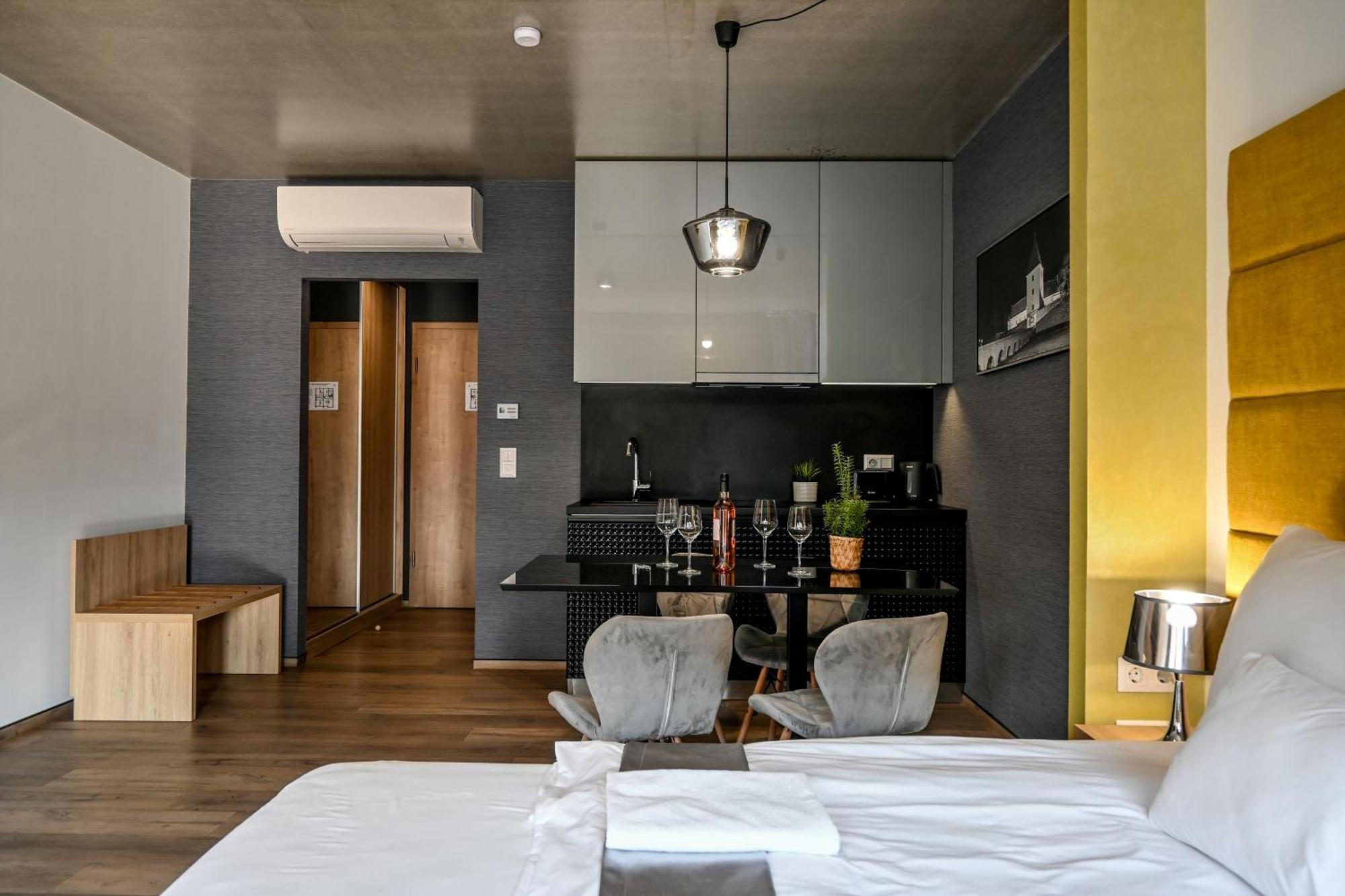 Zafir Apartman ชาร์วาร์ ภายนอก รูปภาพ