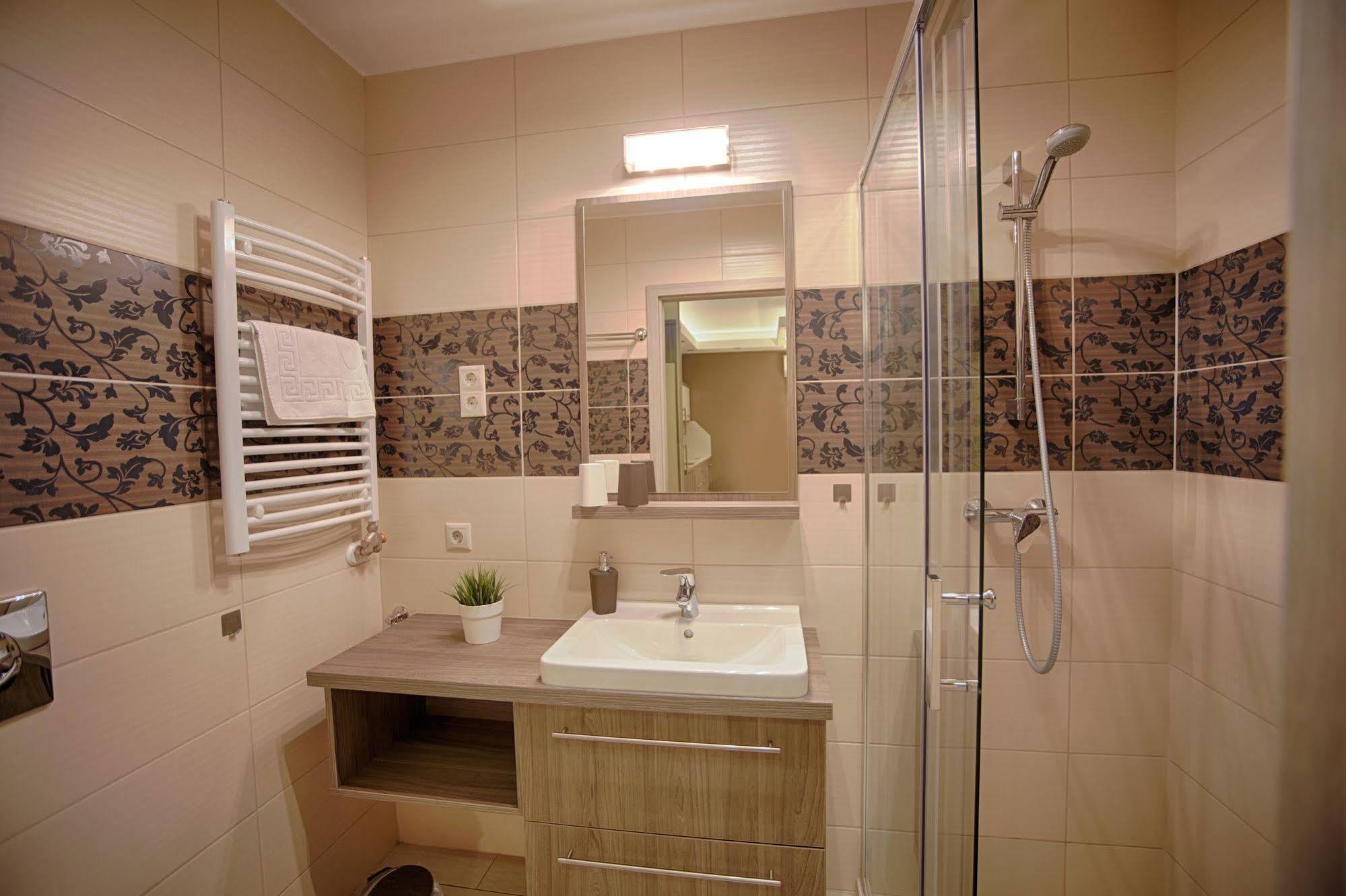 Zafir Apartman ชาร์วาร์ ภายนอก รูปภาพ